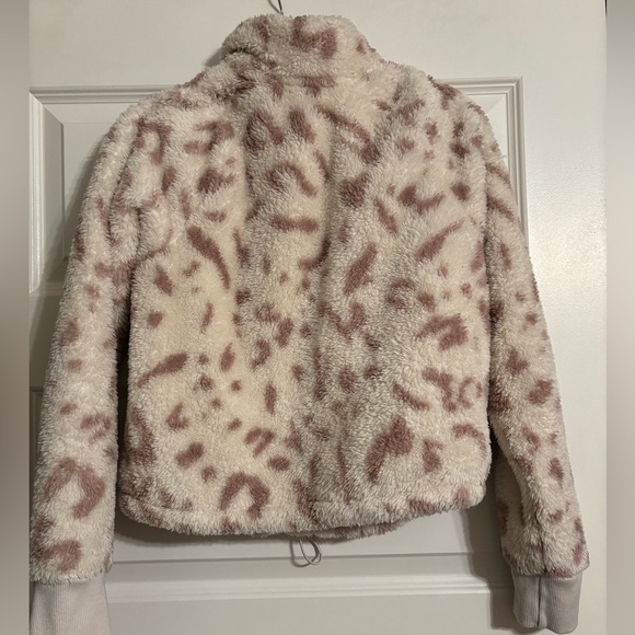 Calvin Klein Performance Cozy Cropped Animal Print Fleece Sweatshirt - Picture 2 of 5